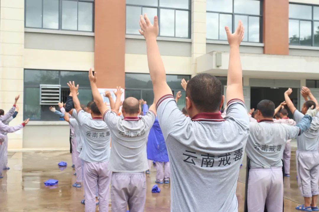 心中无毒，向阳而生